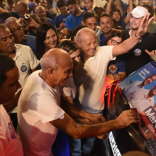 Adesivaço de Marcílio e Lícia vira grande festa e mostra força da chapa em Goiana